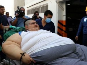 worlds-heaviest-man-have-bypass-surgery-save-life-1_500x375